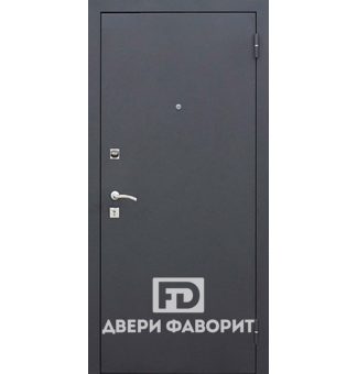 Стальная дверь в загородный дом