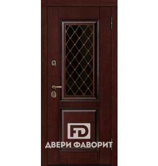 Уличная дверь с ковкой и стеклом (МДФ)
